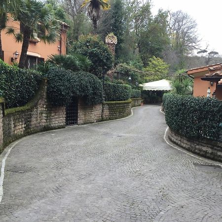 Апартаменты Casa Enriqueta Рим Номер фото